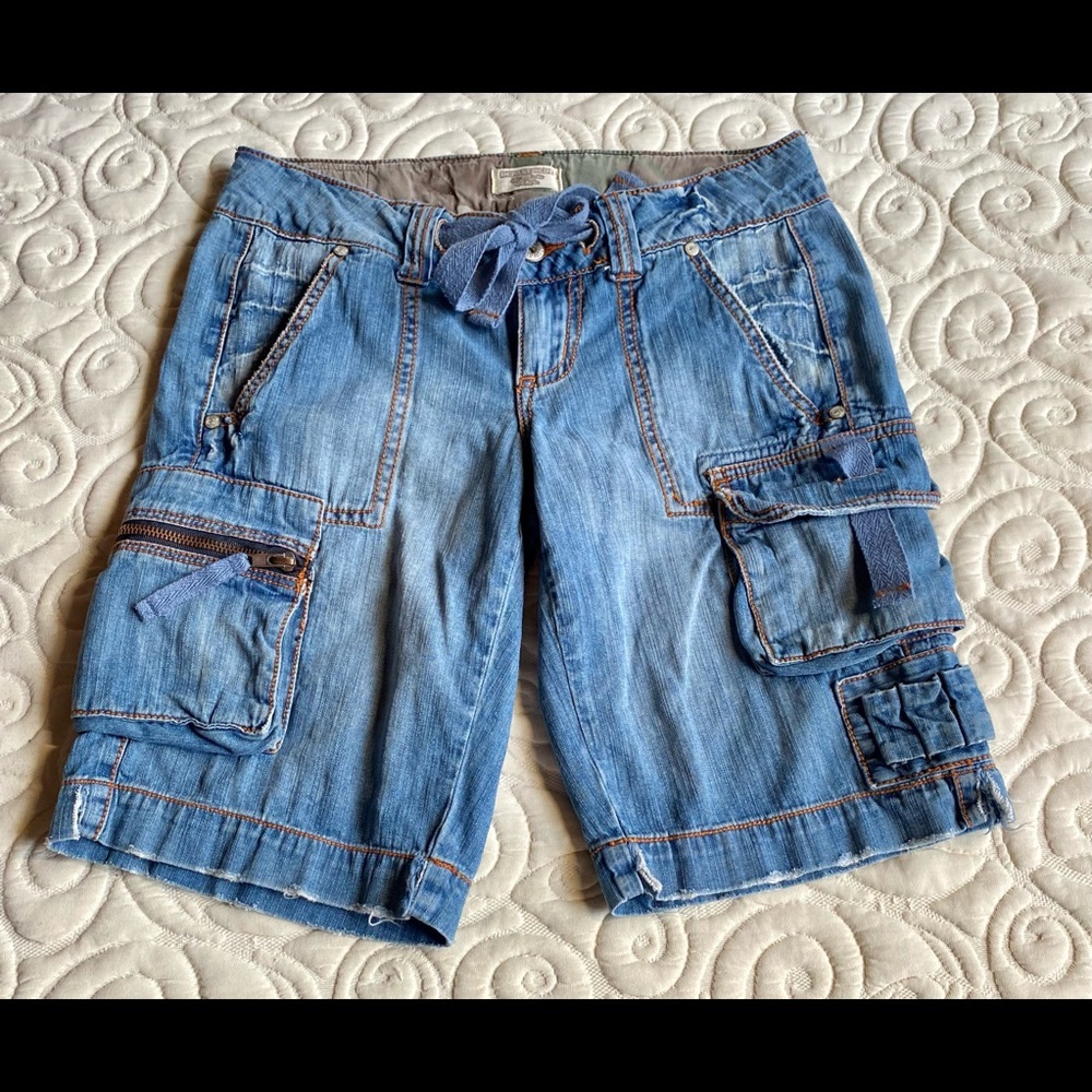 🌟Department of peace boyfriend cargo shorts🌟